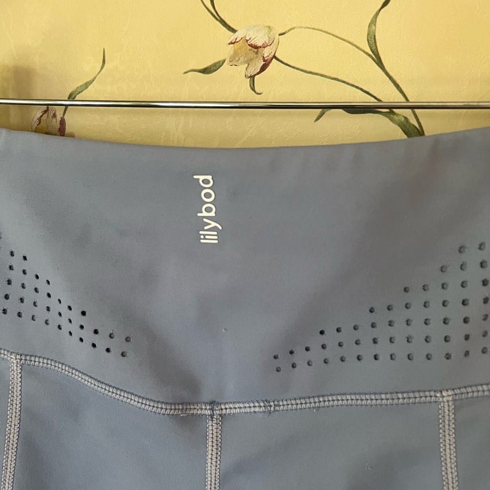 Lilybod 3/4 length exercise pants - Picture 3 of 6